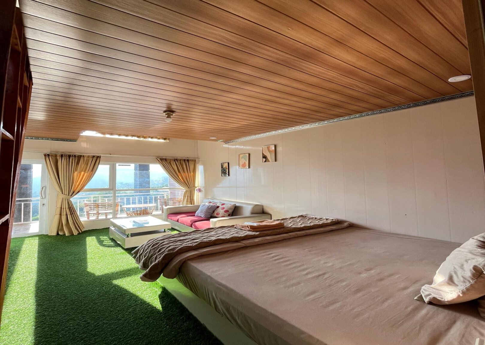 Glamping Golden Hill 5