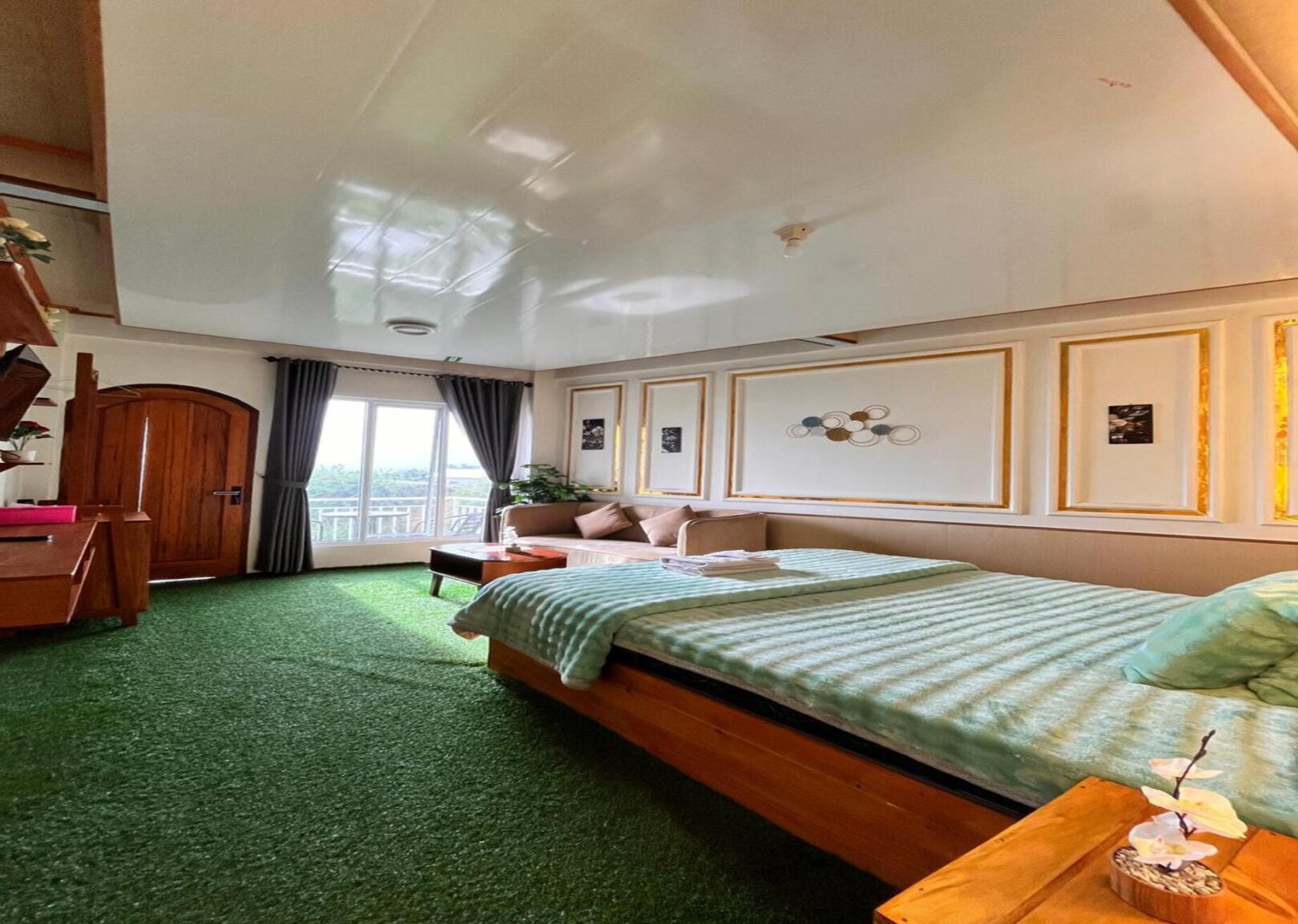 Golden Hill Single 5